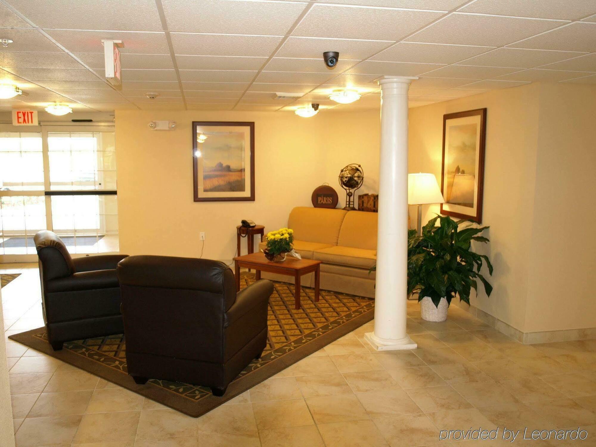 Candlewood Suites Lafayette - River Ranch By Ihg Интерьер фото